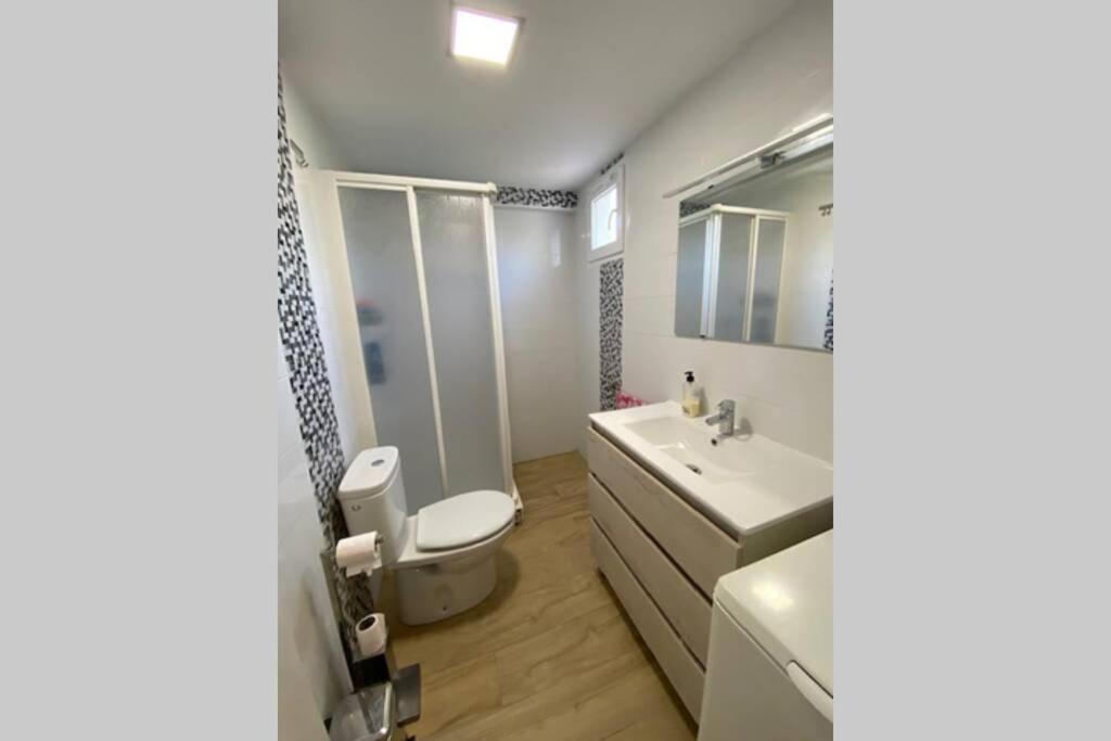 Magnifico apartamento con vistas al mar, 1ª Linea Almuñécar Esterno foto