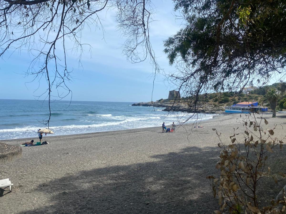 Magnifico apartamento con vistas al mar, 1ª Linea Almuñécar Esterno foto